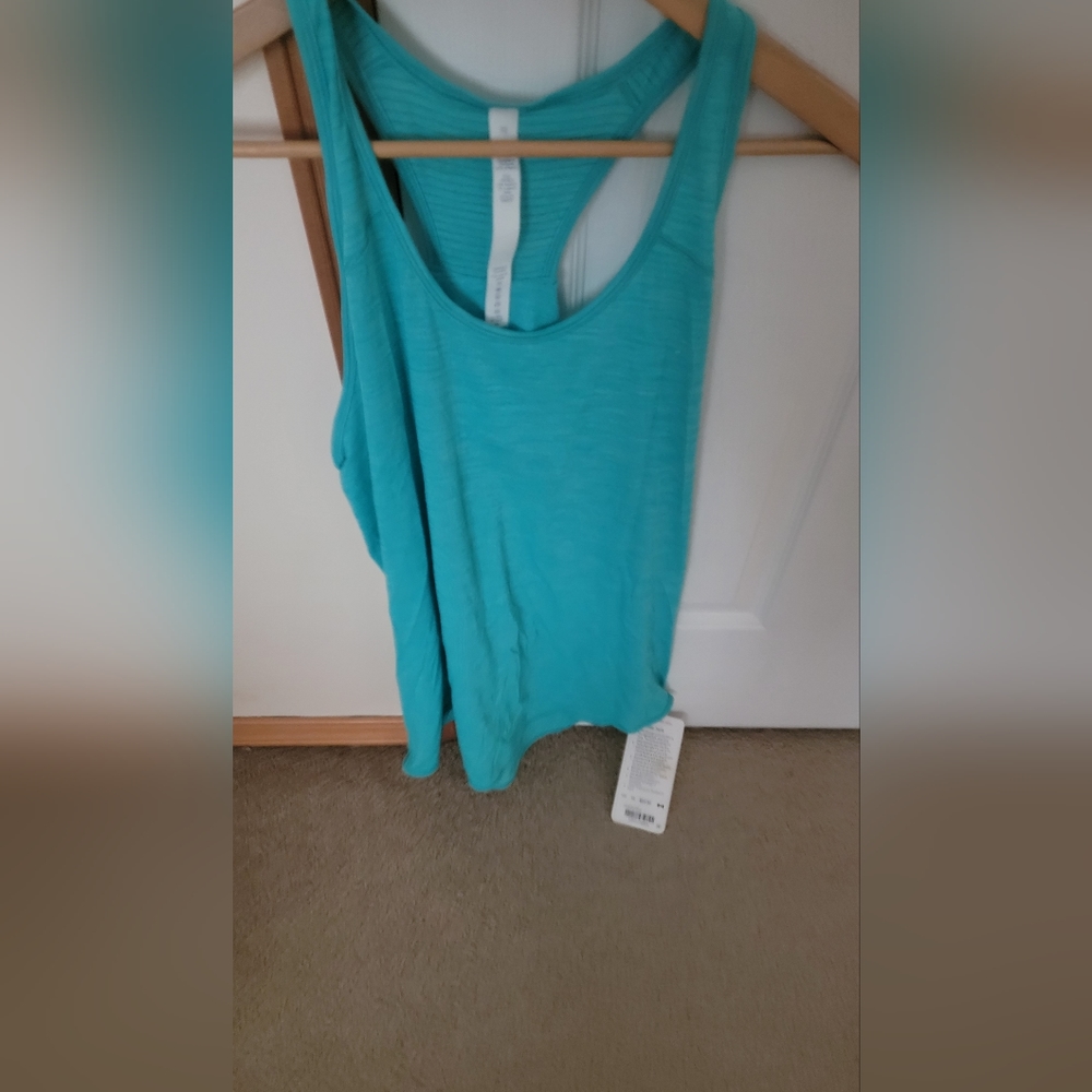 New lululemon tank top with tags